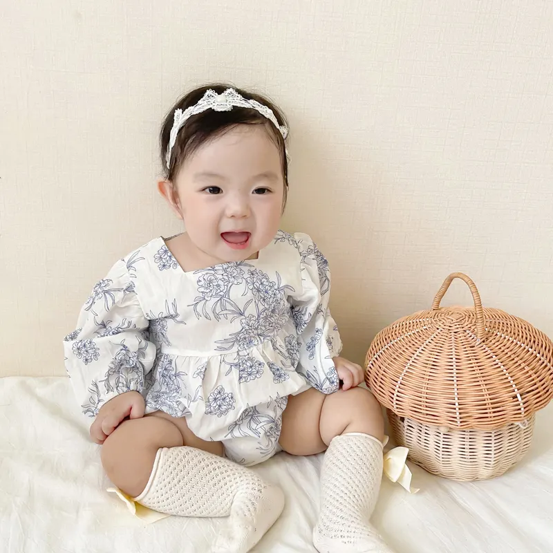 Fashion Long Sleeve White Lace New Born Baby Girl Rompers 100% Cotton Cute Cotton Long Sleeve Cute Baby Romper Baby Bodysuit