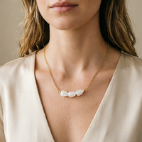 Nouveau collier hawaïen en coquillages de magnolia Pikake, collier de fleurs sculptées naturelles, collier de coquillages perlés, bijoux tropicaux Aloha pour femmes