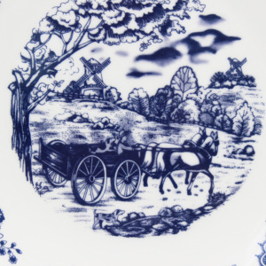 Ensemble <span class=keywords><strong>de</strong></span> soucoupe <span class=keywords><strong>de</strong></span> vaisselle en céramique bleu profond classique Collection <span class=keywords><strong>de</strong></span> vaisselle en porcelaine imprimée pour un usage domestique - Product Image 2