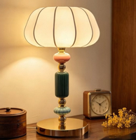 Lampe de chevet LED dimmable de style médiéval 2026, design crème haut de gamme, protection oculaire, pour chambre à coucher