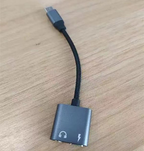 Convertisseur d'adaptateur <span class=keywords><strong>audio</strong></span> OTP protégé <span class=keywords><strong>2</strong></span>-en-1 type-c TYPE-C de gros 3.5mm pour téléphones mobiles sortie 5V 2A état neuf - Product Image 6