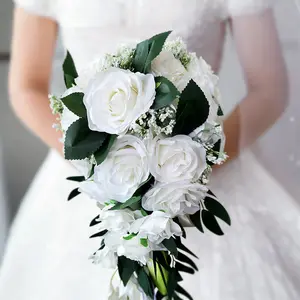 नई गर्म बिक्री कृत्रिम फूल सफेद गुलाब का फूल कैस्केडिंग वाटरफॉल ब्राइडल शादी गुलदस्ता