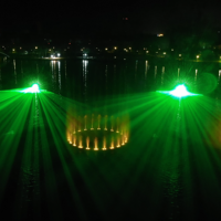 Fontaines d'eau flottantes décoratives d'extérieur avec musique dansante, élégante fontaine décorative d'extérieur