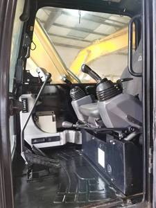 Mini-pelle Caterpillar 307E2 d'occasion de 7 tonnes certifiée par l'EPA avec composants clés pour le pouce, y compris roulement à engrenages pour moteur de pompe à moteur Cat - Product Image 4