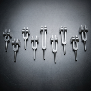 Ensemble de Diapasons Pondérés Solfeggio pour Guérison et Réparation ADN – Kit d'Instruments Diapasons Miraculeux Manuel - Product Image 1