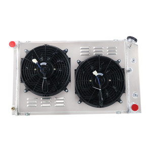Radiateur 4 rangées GTGMOTO CC162 + ventilateur avec cache pour <span class=keywords><strong>Chevrolet</strong></span> GMC C10 C20 Cutlass Grand <span class=keywords><strong>Prix</strong></span> 1970-1987 - Product Image 1