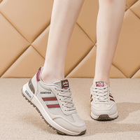 2026 Explosions Spring Baskets de running et de voyage coréennes style Dad Shoes, respirantes, à semelle épaisse, à lacets, rétro, à semelle souple en PVC
