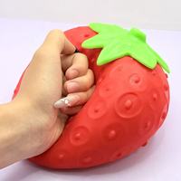 Jouet Squishy Fraise Super Jumbo à Remontée Lente, Fraise Simulée Anti-Stress Anti-Anxiété, Jouet Fidget pour Cadeaux