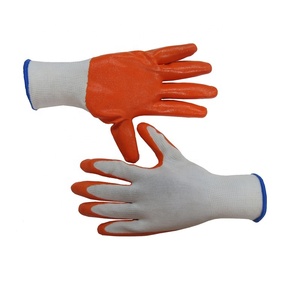 Guantes de Seguridad Naranjas Sin Costuras con Revestimiento Liso para Máxima Visibilidad, Resistentes a la Abrasión para Trabajos en Carreteras, Silvicultura y Caza - Product Image 6