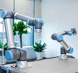 Cobot de Alta Flexibilidad y Carga Media UR7e para Manipulación de Materiales, Recolección y Colaboración, Brazo de 6 Ejes con Pinza OnRobot - Product Image 4