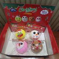 Balles anti-stress squishy de Noël, jouet à presser à visage changeant et à récupération lente, cadeau de Noël pour enfants et fêtes