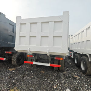 HOWO รถบรรทุกจีนคุณภาพสูง371ประเภท6x4 10ล้อพร้อมระบบขับเคลื่อนซ้ายใช้สำหรับขนส่งผลไม้ในไนจีเรีย - Product Image 4