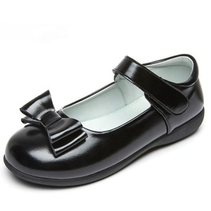 Sepatu Kulit Kasual Gaya Baru Putri Hitam untuk Anak Perempuan dengan Pola Bunga Retro Sol Lembut Penutup Slip-On untuk Pesta Musim Gugur. - Product Image 6