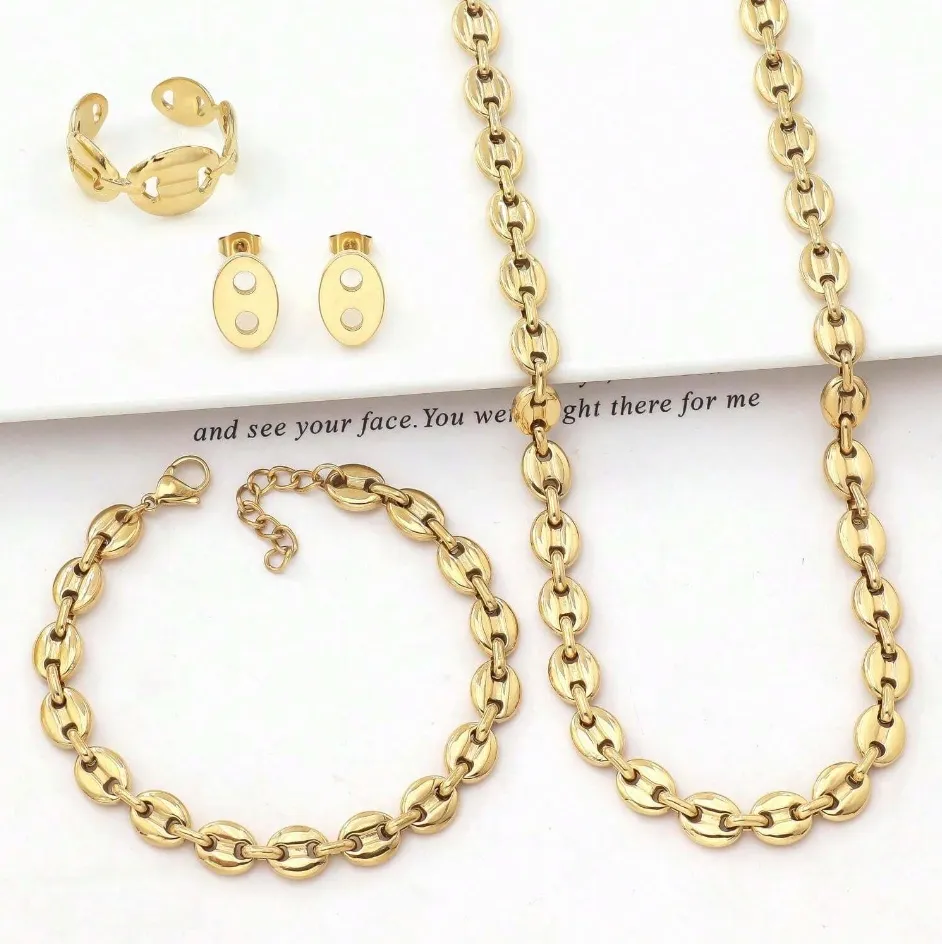 Mode 18K Gold plattiert Hip Hop-Halsband Ohrringe Armband Ringe Edelstahl-Schmuck-Sets für Damen