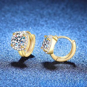 Boucles d'oreilles Huggie en Moissanite <span class=keywords><strong>1</strong></span> <span class=keywords><strong>carat</strong></span> pour Femme, en Argent Sterling S925 Plaqué Or 18K, Sertissage Carré, Bijoux de Luxe - Product Image 3