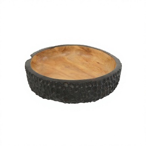 Bol décoratif rond en teck avec un design sculpté artistique pour les fruits, les collations et la décoration de table - Product Image 1