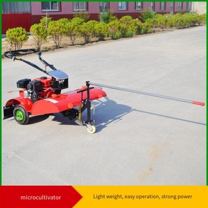 Les scarificateurs rotatifs à essence sont utilisés pour ameublir le sol dans les champs. - Product Image 2