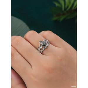 Ensemble de bagues vintage sel et poivre serties de diamants, bague de fiançailles taille cerf-volant 1,5 carat pour femme, en argent sterling 925, motif végétal - Product Image 2