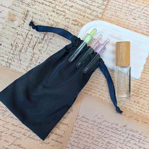 Sacs à poussière pour bijoux en coton recyclé de couleur unie, logo personnalisé imprimé à l'écran pour l'emballage de bracelets, montres, perruques et autres vêtements - Product Image 6