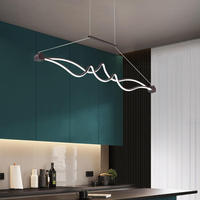 Lampes suspendues à LED pour la maison moderne Lampes suspendues longues ondulées minimalistes Luminaires de table à manger pour restaurant