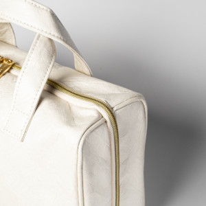 กระเป๋าเก็บเครื่องสําอางความจุขนาดใหญ่ กระเป๋าผ้า Tyvek แฟชั่นสําหรับการใช้งานหลายแบบ - Product Image 3