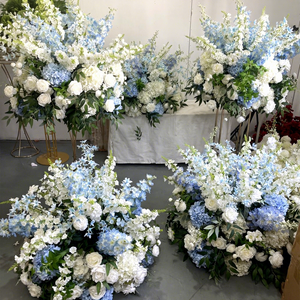 Centros de Mesa Románticos IFG para Bodas, Bola de Flores Blancas y Azules de 70 cm, Decoración con Delfinio para Eventos - Product Image 1