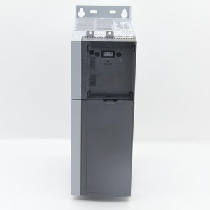 อินเวอร์เตอร์รุ่นใหม่ FC-280 ซีรีส์ FC-280P4K0T4E20H1BXC FC-280P4K0T4E20H1BXCXXXSXXXXAX 4.0 กิโลวัตต์/ 5.5 380-480VAC - Product Image 4
