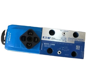 โซลินอยด์ควบคุมทิศทาง DG4V-5-6CJ-M-U-H6-20 24VDC แผ่นรองไฮดรอลิก - Product Image 3