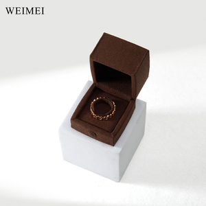 WEIMEI Mini Estuche de Terciopelo para Anillos, Color Marrón, Logotipo Personalizado, Empaque de Regalo para Joyería, Estuche Compacto para Anillos de Boda y Compromiso - Product Image 6