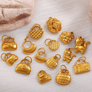 Pendentifs breloques en acier inoxydable plaqué or 18 carats PVD pour enfants Golden Feline Couture, fabrication de bijoux DIY |   Sac à main pour chat avec fleurs - Product Image 3