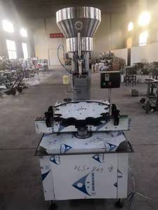 Machine de capsulage de bouteille Champinge entièrement automatique pour bouteilles Machine de bouchage de bouteille commerciale en ligne - Product Image 5