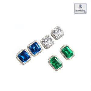 Orecchini a Perno Rettangolari E798 con Zirconi, Montatura a Castone, Gioielli Classici Unisex per Uso Quotidiano - Product Image 1