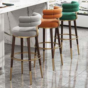 Vente en gros de meubles commerciaux <span class=keywords><strong>tabouret</strong></span> de bar moderne comptoir de cuisine chaise haute <span class=keywords><strong>tabouret</strong></span> de bar en acier doré velours rose - Product Image 2