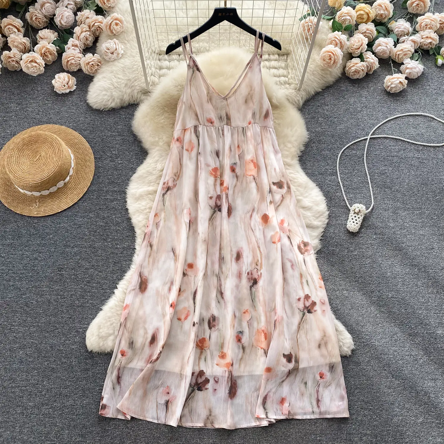 Geo'Peck Women Elegant Vintage V Neck Floral Print Dress Suspender Frocks Sleeveless Dress Beach Outfit Casual Halter Long Dress
