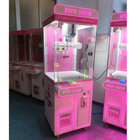 Nouvelle machine à grue à 40 pinces, modèle populaire, pour cadeaux, usage commercial, avec fonction de jeu vidéo, pour enfants, avec lecteur de code QR et de pièces, pour stand commercial