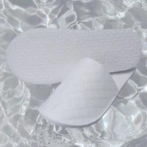 Máquina de fabricación de pantuflas baratas para interiores y hoteles Soft Comfort Eve Maquinaria de fabricación de zapatos - Product Image 2