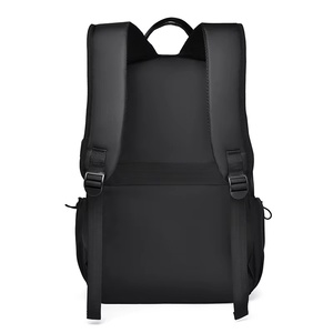 Sacoche d'ordinateur portable de grande capacité avec chargement USB Sac à dos d'affaires Sac d'ordinateur de loisirs de plein air étanche et durable - Product Image 6