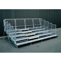 Fabriqué en Italie, marque CETA, tribune sportive préfabriquée en acier S235 JR galvanisé à chaud, durable et personnalisable, série Stand-M, toutes versions