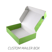 Boîte d'expédition carrée en carton kraft recyclé avec logo UV imprimé en quadrichromie, personnalisable pour cadeaux et artisanat