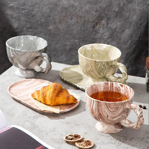 Taza de cerámica para té de la tarde con mango retorcido Simple creativo Retro exquisito pareja desayuno taza de café y plato - Product Image 1