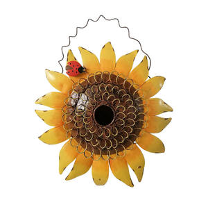 Vente en gros de style traditionnel en fer peint à la main et en métal multicolore tournesol nichoir décoratif suspendu ornement de jardin - Product Image 1