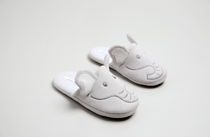 Nuevo estilo Otoño e Invierno mujeres y hombres Zapatillas <span class=keywords><strong>de</strong></span> casa <span class=keywords><strong>de</strong></span> interior elefante <span class=keywords><strong>de</strong></span> orejas grandes zapatillas <span class=keywords><strong>de</strong></span> suela TPR antideslizantes silenciosas - Product Image 3