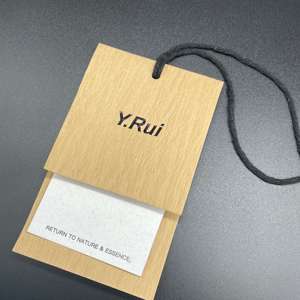 Etiquetas Colgantes de Lujo Personalizadas con Impresión de Grano de Madera, Tendencia <span class=keywords><strong>2026</strong></span>, Etiquetas de Papel Ecológicas Adecuadas para Ropa y Bolsos - Product Image 4