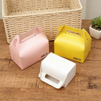 Fabricant de boîtes à gâteaux jetables écologiques personnalisées en carton kraft UV dossiers jetables pour expédition d'emballage d'aliments cuits au four