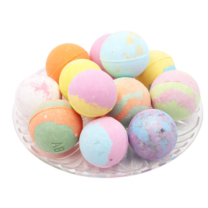 Nouvelles bombes de bain effervescentes OEM ODM pour animaux de compagnie, boules de sel de bain pour le nettoyage et la beauté des chats, boules de bain moussantes pour animaux, boules de sel de bain à explosion - Product Image 5