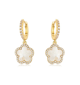 JingJing Jewelry - Pendientes de Plata de Ley 925 con Dijes de Estrella para Mujer, Circonita AAAA, Micro Pavé, Chapado en Oro, para Recién Nacidos - Product Image 4