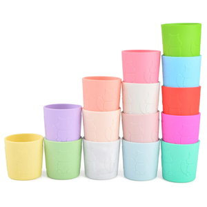 Gobelet pour bébé en silicone de haute qualité, design personnalisé, non toxique, réutilisable, simple, respectueux de l'environnement, pour l'alimentation des bébés - Product Image 1