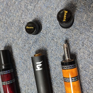 Tacos de Snooker y Billar con Culata de Cocobolo Negro Americano y Junta de Acero Inoxidable con Cabezal Big Devil 8 para Bola Ocho y Nueve - Product Image 4
