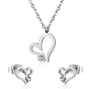 Parures de bijoux en gros en acier inoxydable plaqué or avec pendentifs en zircon - Product Image 2