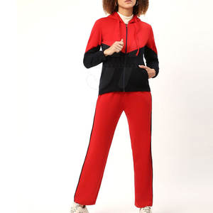 Survêtements Slim Fit de haute qualité pour femmes vente chaude vêtements de sport à motif solide d'hiver fabriqués au Pakistan - Product Image 1